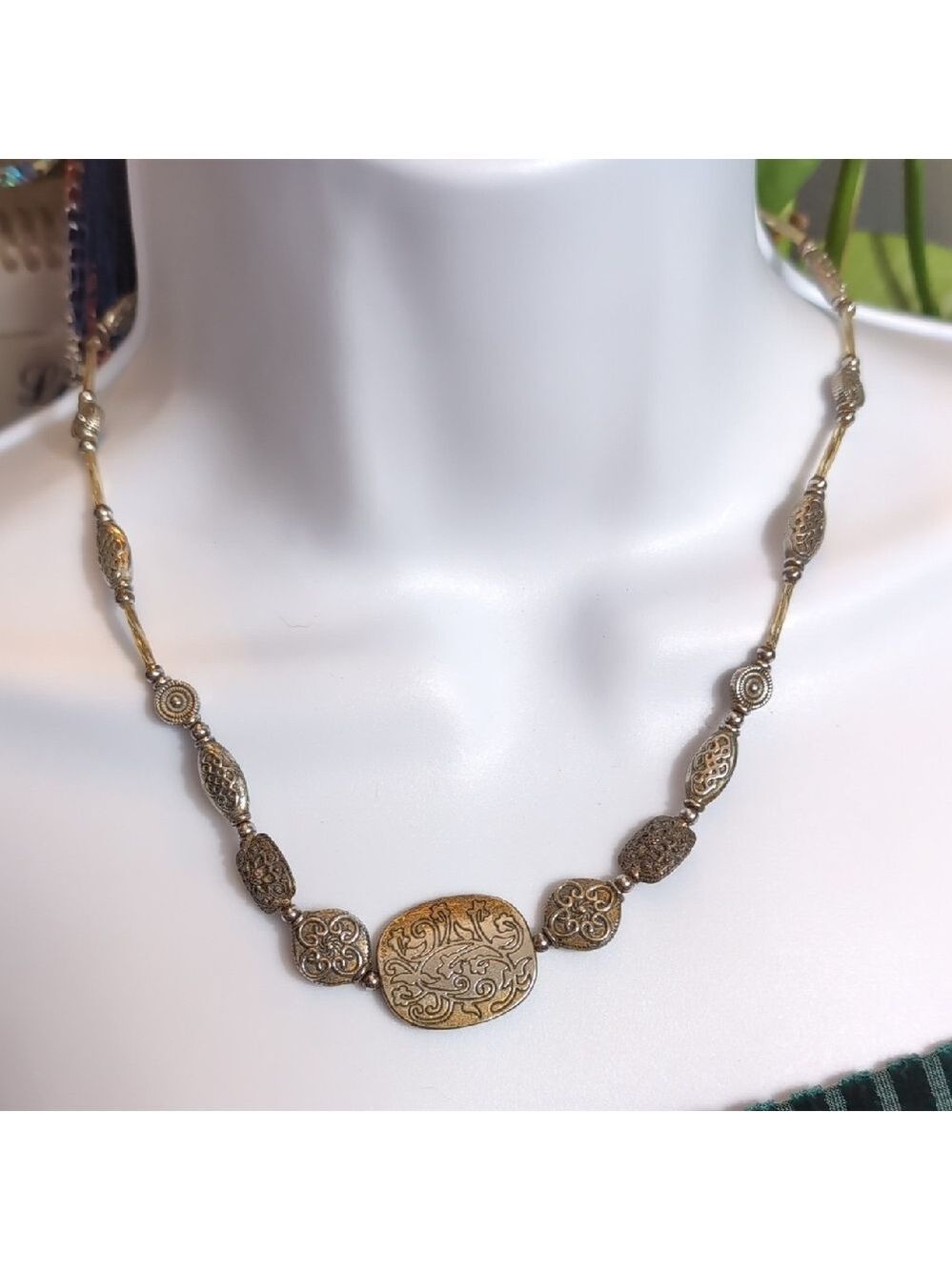 Ornate Necklace with Filigree Design
